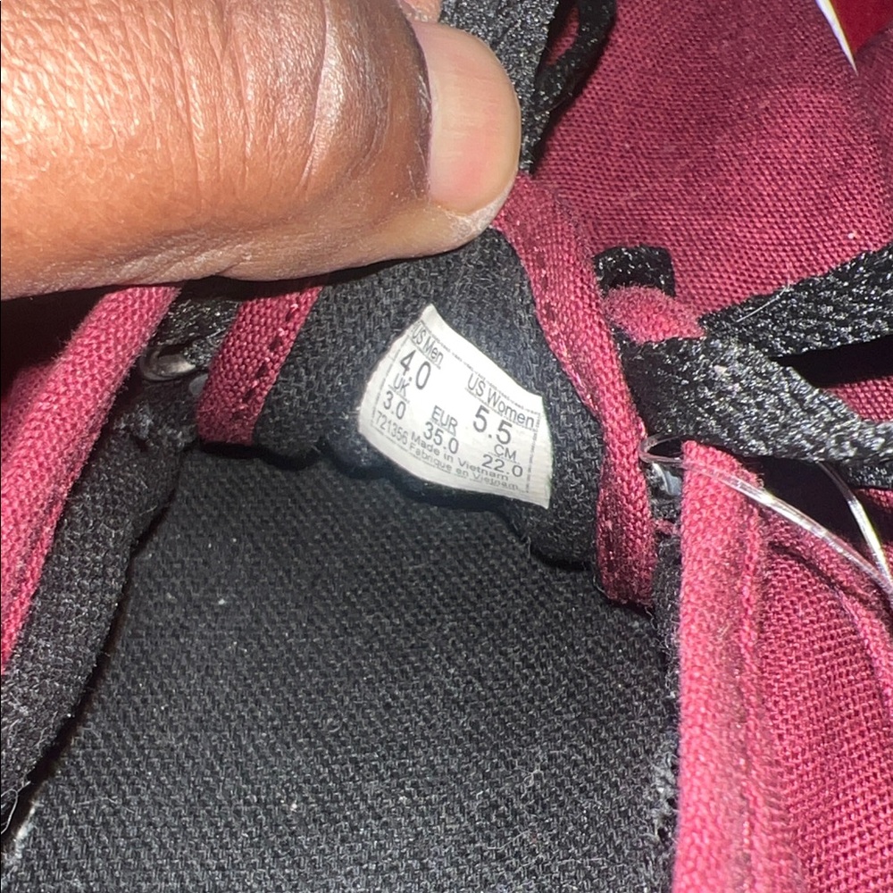 Vans Maroon Canvas Sneakers with Black Laces - Picture 5 of 5